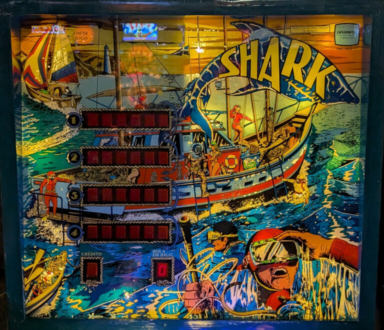Shark_1982 01 01