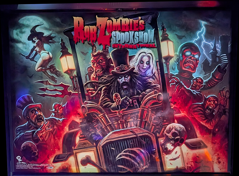 Rob-Zombies-Spookshow-International-LE_2016-02-01