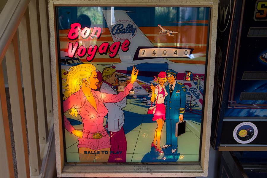 Bon Voyage pinball machine (1974)