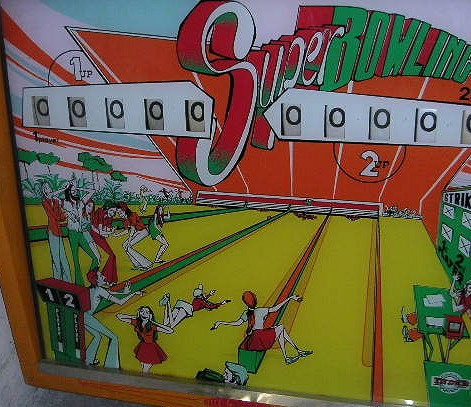 Super Bowling pinball machine (1974)