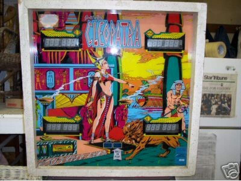 Cleopatra pinball machine (1977)